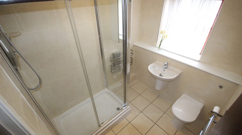 Shower/WC at 35 Bower Road